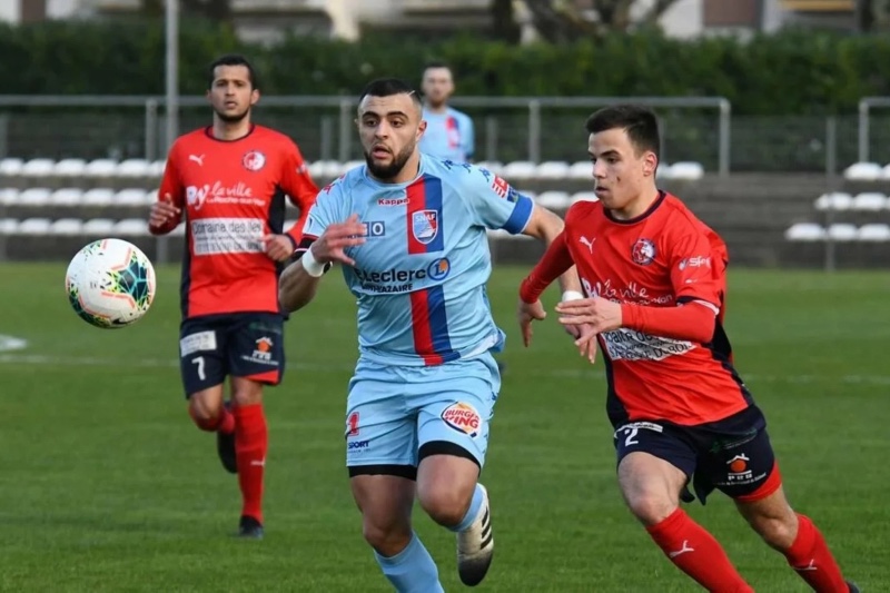 الوداد الرياضي يعلن اقتراب التوقيع مع نبيل خالي