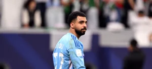 خدعة من حارس الإمارات تسببت في خسارة الجزائر