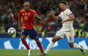 لامين يامال: كنت أفكر في تمثيل المنتخب المغربي بعد تألقه في المونديال