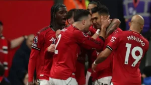 يونايتد يتعادل مع بورنموث 4-4 في مباراة مثيرة بالدوري