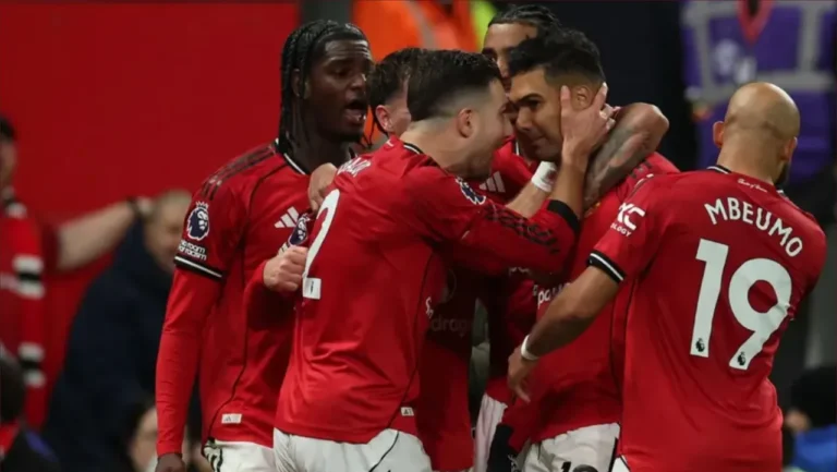 يونايتد يتعادل مع بورنموث 4-4 في مباراة مثيرة بالدوري