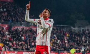 من الرفض إلى المجد: أوناحي يرد بقوة في ليلة استثنائية