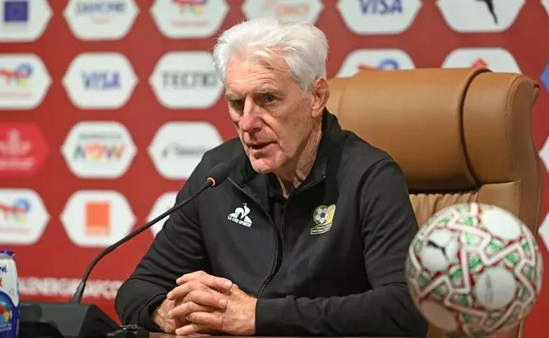 مدرب جنوب أفريقيا يستعيد ذكرى فوزه على مصر