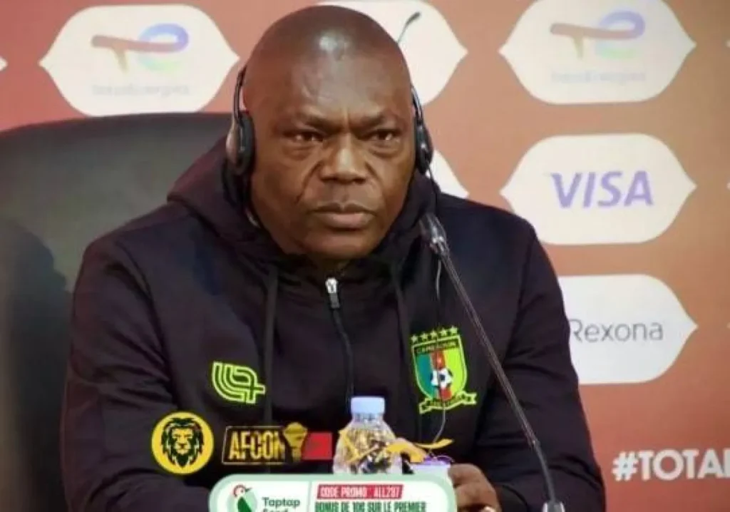 مدرب الكاميرون يختار خطة دفاعية أمام المغرب