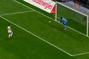 دياز يهدر ركلة جزاء أمام السنغال بنهائي إفريقيا