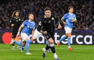 تشيلسي يفوز على نابولي 3-2 ويتأهل لدور الـ16 بدوري الأبطال