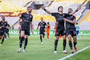 الأهلي يعاقب إمام عاشور ويوقفه أسبوعين قبل مباراة أفريقية