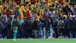 "الكاف" يفتح تحقيقًا في سلوكيات نهائي أمم أفريقيا