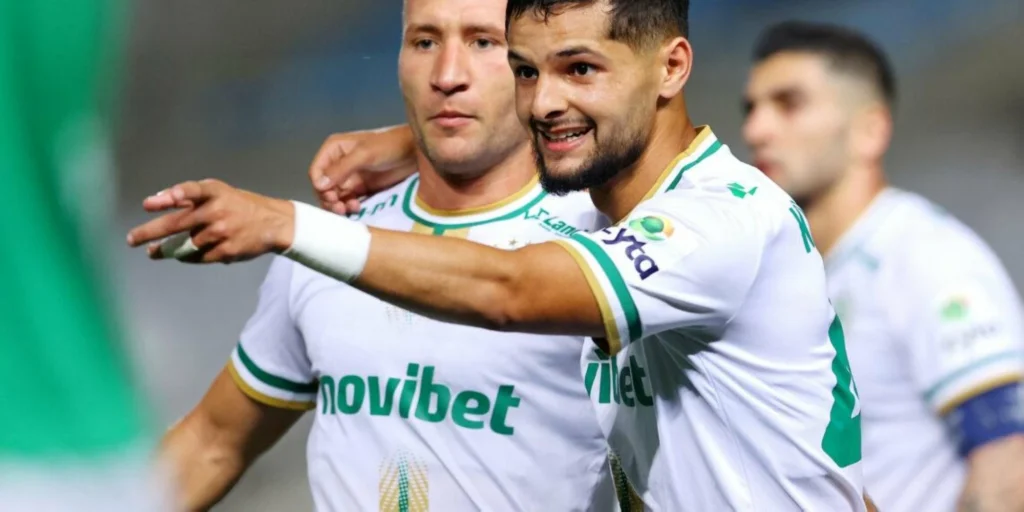 الرجاء الرياضي يعلن ضم أمين خماس لتعزيز الدفاع