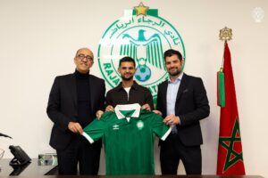 الرجاء يعلن تعاقده مع أمين خماس لتعزيز الدفاع.