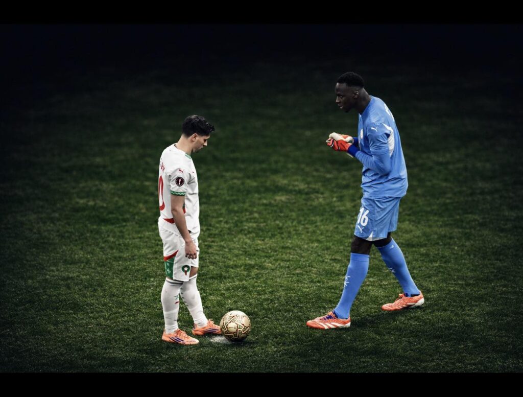 إهدار دياز لضربة جزاء ينقذ مشجعين مغاربة في السنغال