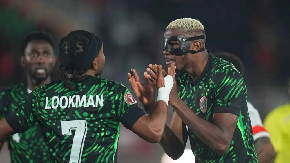 الاتحاد النيجيري يعلن حل أزمة أوسيمين ولوكمان "داخليًا"