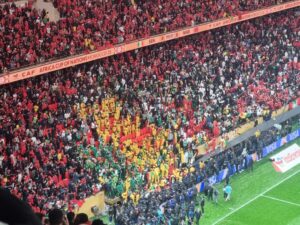 جماهير مغربية تطالب بالاعتذار عن استضافة بطولات قارية