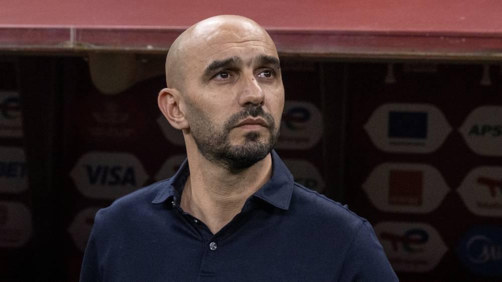 الركراكي يخسر نهائي أفريقيا كلاعب ومدرب، تتويج السنغال.