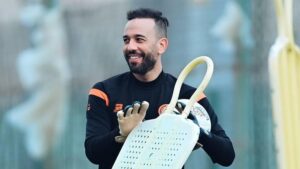 الزنيتي يشارك في تدريبات نهضة بركان استعدادًا لدوري الأبطال