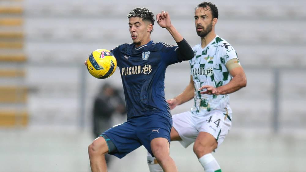 رين الفرنسي يراقب المهاجم المغربي الزابيري في الميركاتو