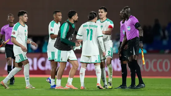 إصابة يوسف عطال تحرم الجزائر من المونديال رسميًا