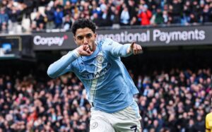 غوارديولا يحسم مستقبل مرموش مع مانشستر سيتي