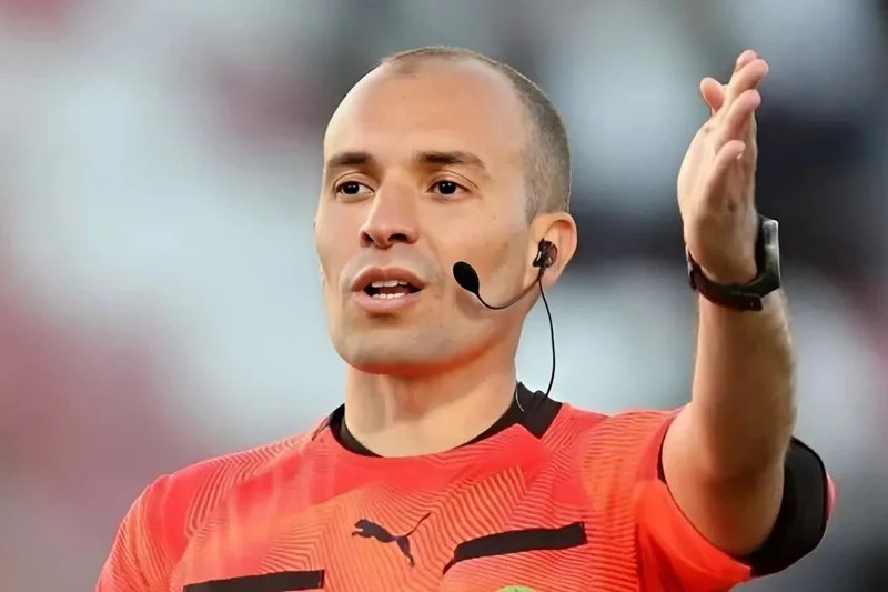 "كاف" تعلن عن حضور مغربي مكثف في تحكيم مباراة مصر وبنين