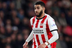 الصيباري يحتفل بعيد ميلاده بلقاء آيندهوفن وبايرن ميونخ