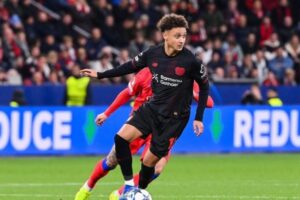 موناكو الفرنسي يتفاوض مع نجم مغربي لإعادته