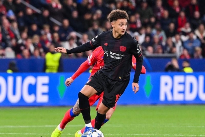 موناكو الفرنسي يتفاوض مع نجم مغربي لإعادته