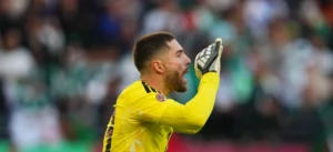 لوكا زيدان يحقق رقمًا قياسيًا جزائريًا بشباك نظيفة