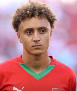 بنصغير يعلق على خسارة اللقب الإفريقي ويشيد بالمنتخب المغربي