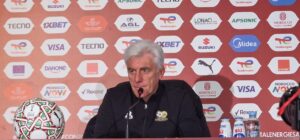 وزير جنوب أفريقيا يعتذر للمغرب على تصريحات مدرب "بافانا"