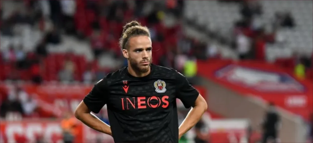 براهيمي الجزائري يطلب الرحيل عن سانتوس البرازيلي.