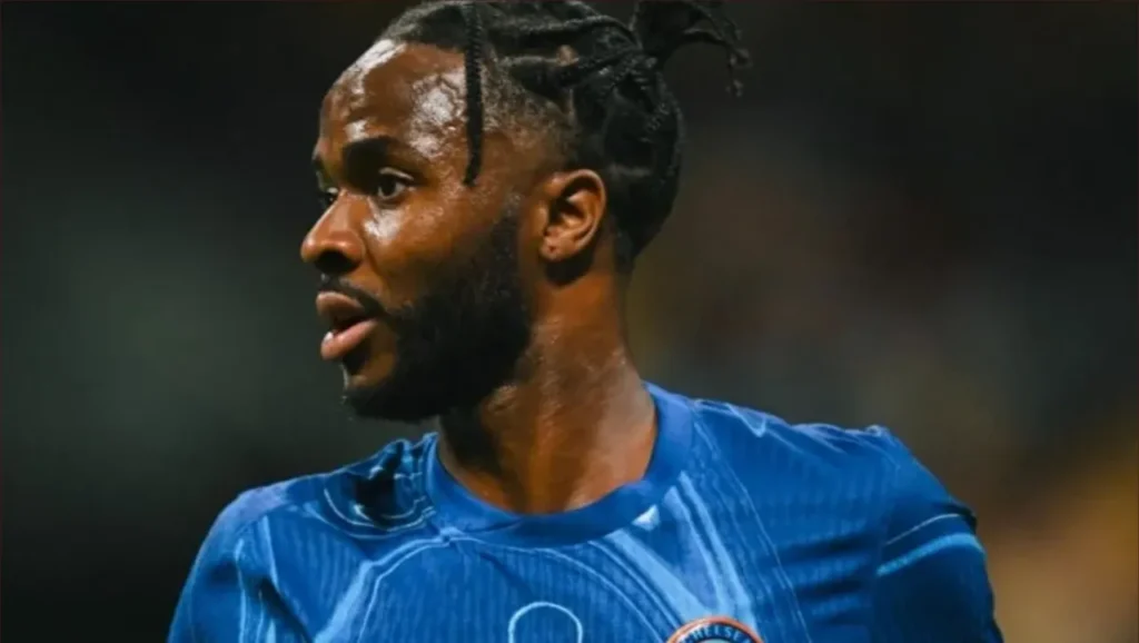 تشيلسي يعلن فسخ عقد سترلينغ بالتراضي ويتركه حرًا