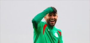 جماهير جزائرية تنتقد محرز بعد ظهوره مبتسمًا عقب الإقصاء