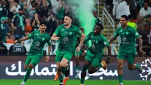 مدير الأهلي يعتذر لرونالدو وفيلكس علنًا بعد المباراة