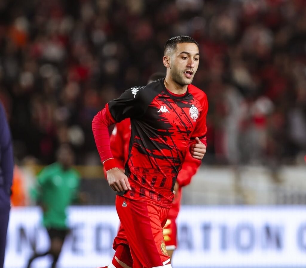 بنهاشم يوضح سبب إشراك زياش في مركز غير معتاد