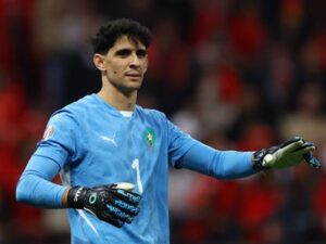 بونو يقترب من رقم الحضري القياسي في "الكان"