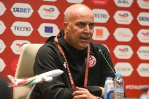 الطرابلسي يحذر لاعبي تونس قبل مواجهة مالي في ثمن النهائي
