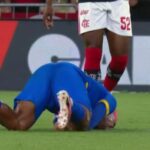 لاعب سامبايو كوريا يتعرض لنوبة صرع مفاجئة بملعب ماراكانا