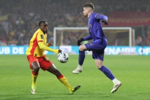 موناكو ينتصر على لانس بثلاثية بعد التأخر بهدفين