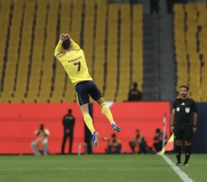 دوري روشن: أربعة فرق تتجاوز 50 نقطة.. رقم قياسي.