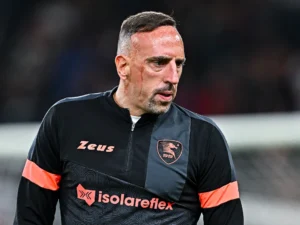 ريبيري ينفي علاقته بقضية إبستين بعد ذكر اسمه بالوثائق