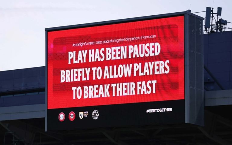 خبراء: الصيام يمثل تحديًا للاعبي كرة القدم.. ونصائح مهمة