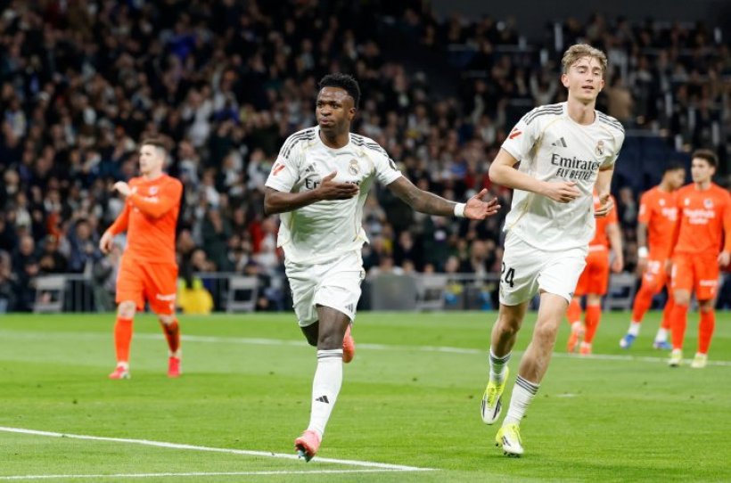 ريال مدريد يسحق سوسيداد 4-1 وينفرد بصدارة الدوري الإسباني
