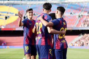 برشلونة يفوز على ليفانتي بثلاثية ويستعيد الصدارة