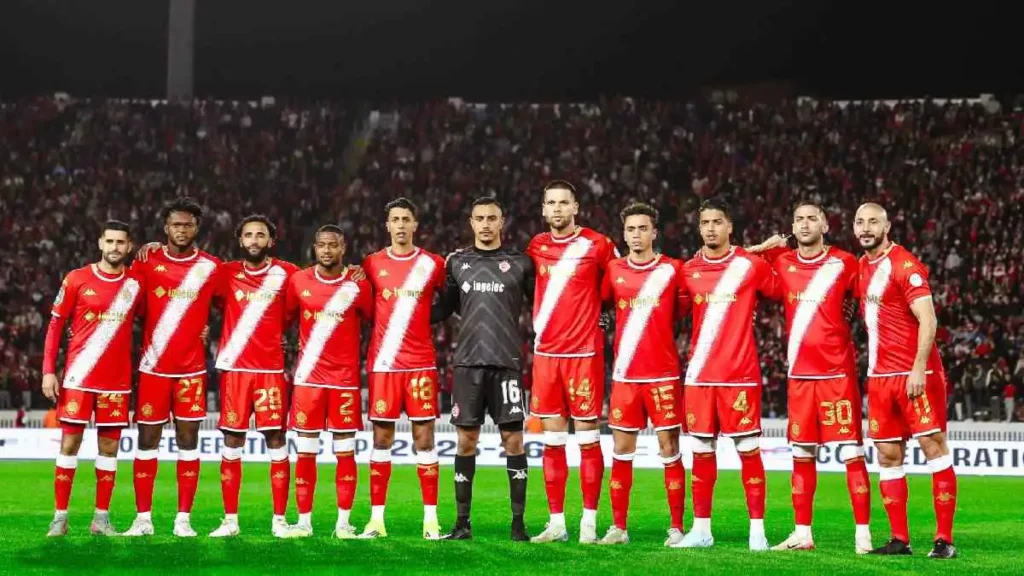 الوداد الرياضي يبحث حلولًا للاعبي الفريق الأجانب