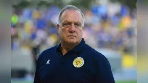 أدفوكات يترك تدريب كوراساو قبيل كأس العالم بسبب عائلته