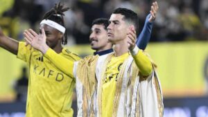 تحديد سعر البشت الذي ارتداه رونالدو بعد فوز النصر
