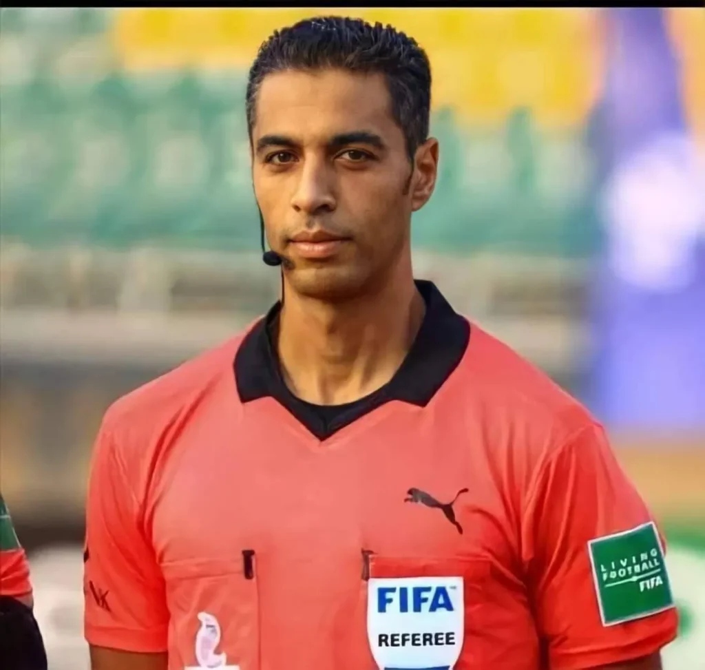 أمين عمر يدير أربع مباريات للأهلي.. جدل تحكيمي مصري