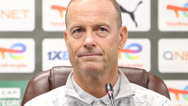 مدرب الأهلي المصري يشيد بالاستقبال ويشتكي من ضغط المباريات