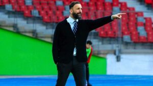 جماهير شباب بلوزداد تهاجم المدرب رغم الفوز على سينغيدا