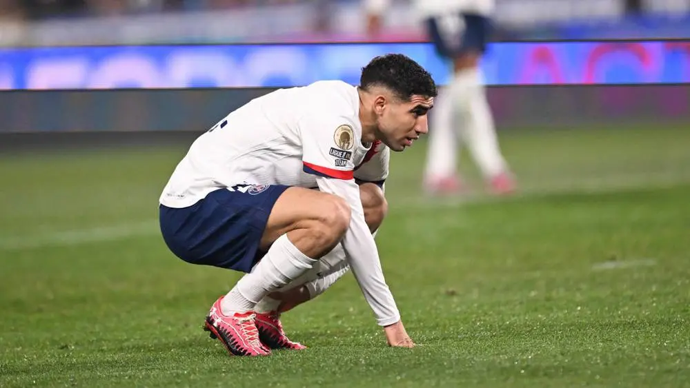 "ليكيب" تكشف تراجع حكيمي مع باريس سان جيرمان